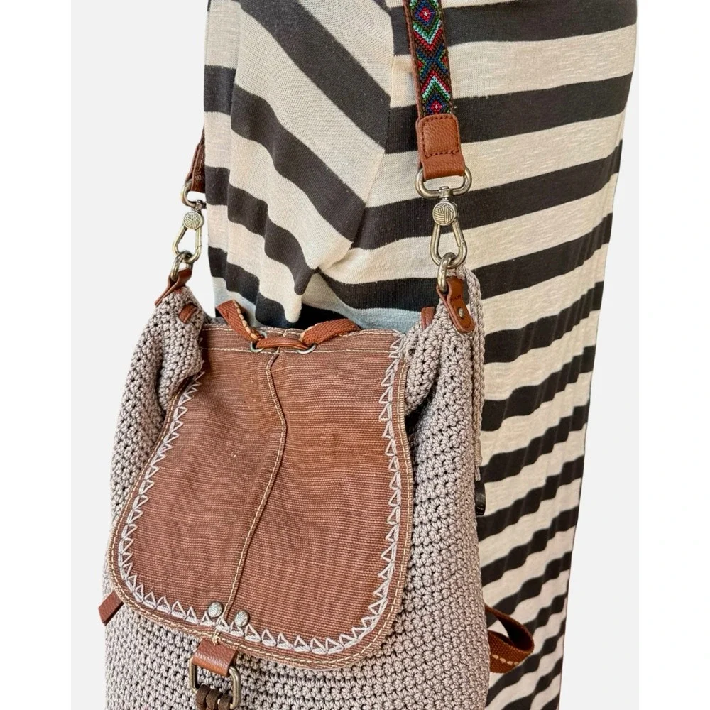 The Sak Avalon Crochet Convertible Backpack Taupe Leather Trim Boho Front Zip